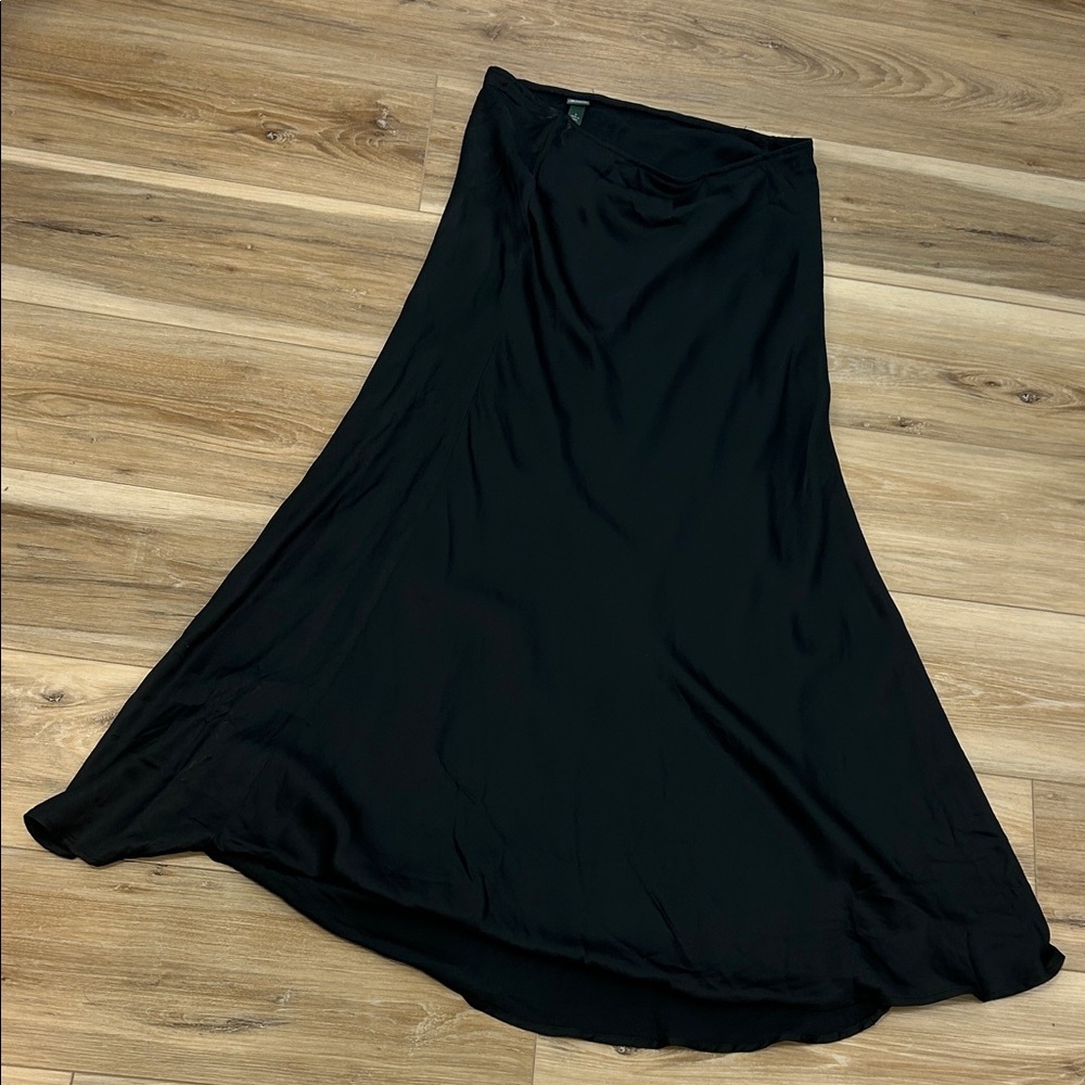 Elegant Black Flowing Skirt -NWOT